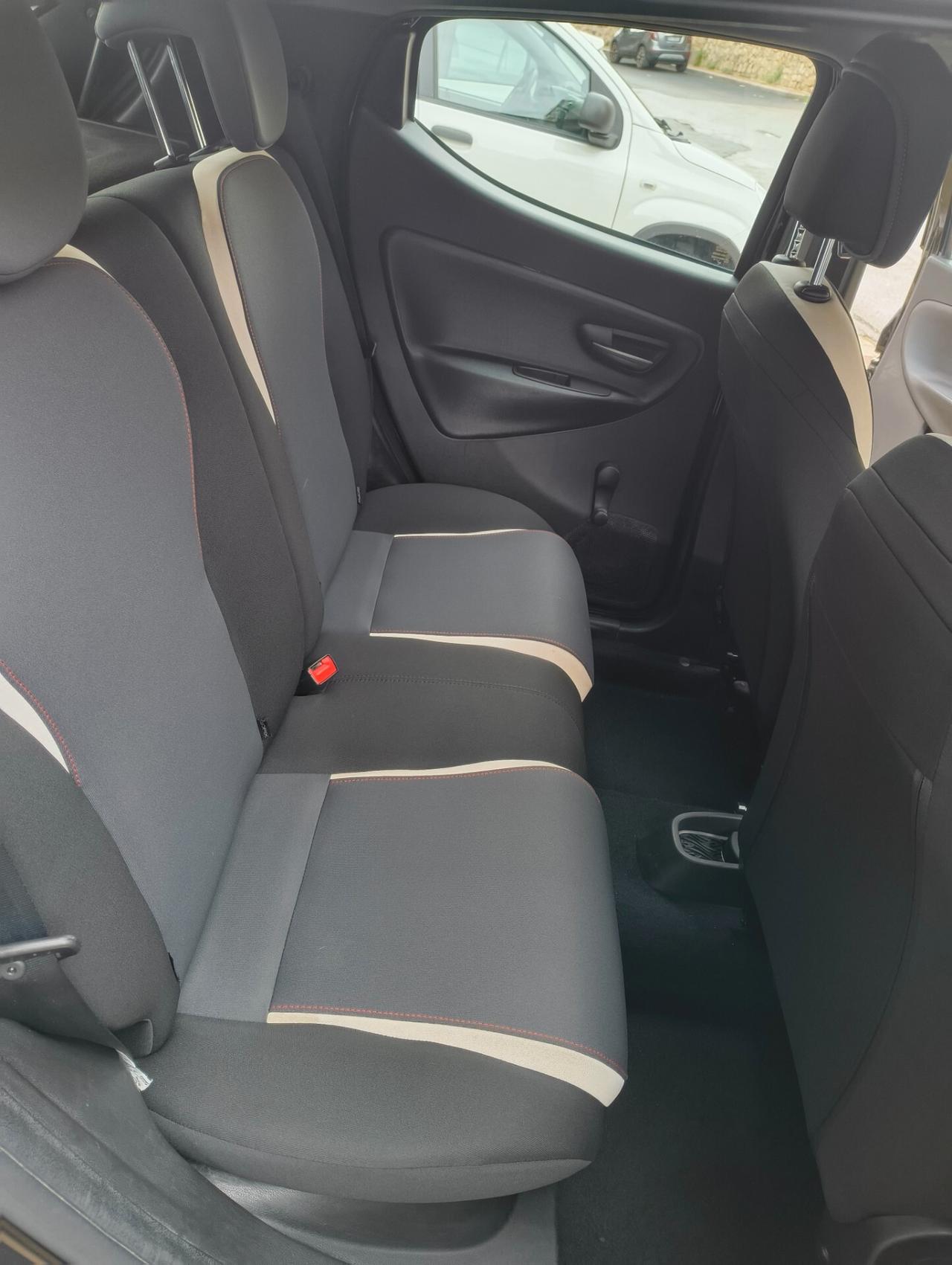 Lancia Ypsilon 1.3 MJT 16V 95 CV 5 porte S&S Elefantino