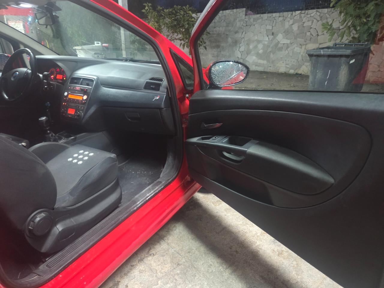 Fiat Grande Punto 1.4 Starjet 16V 3 porte Sport Gpl