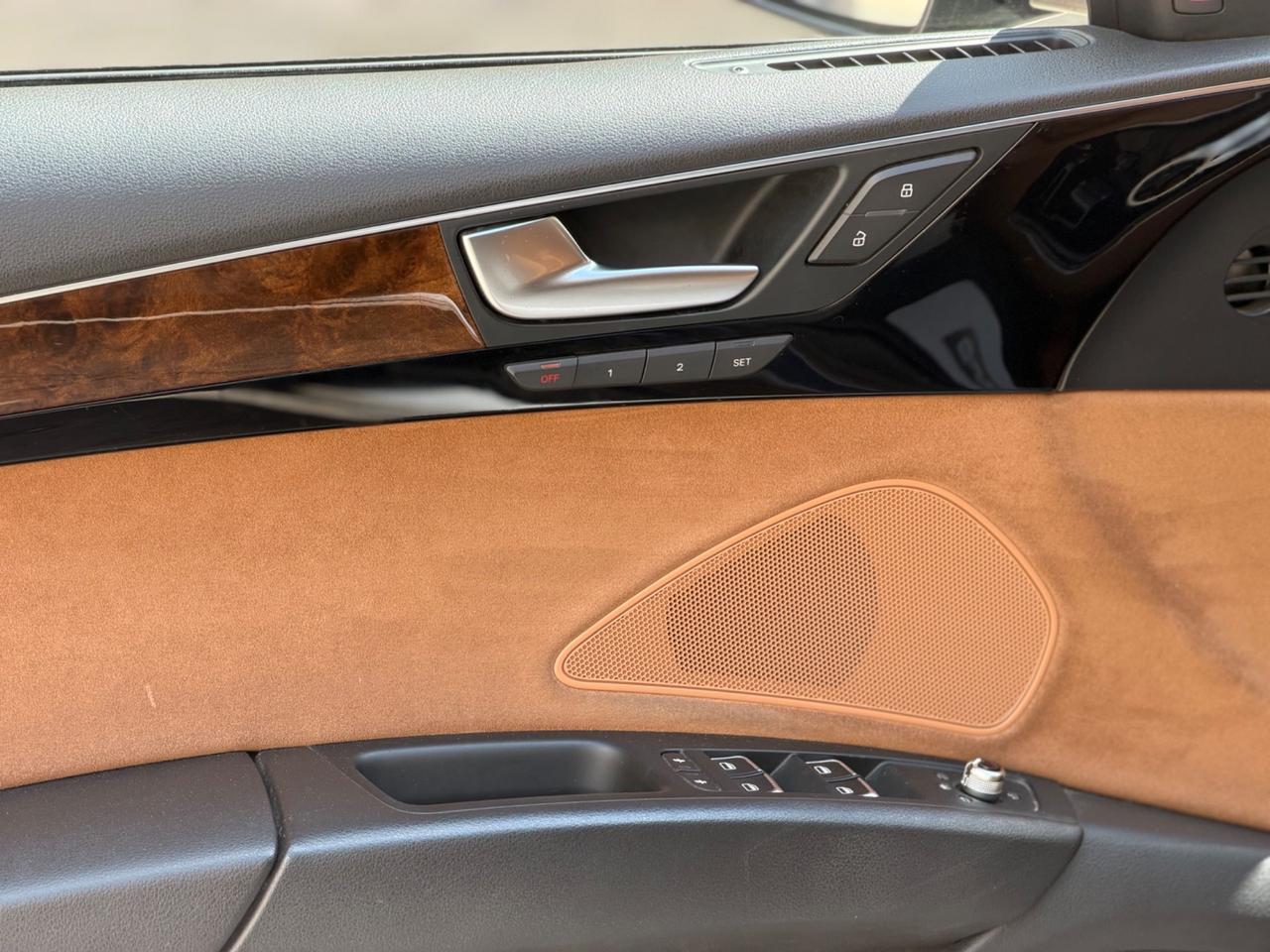 Audi A8 L 3.0 TDI 262 CV QUATTRO TIPTRONIC TETTO MATRIX VETILATI