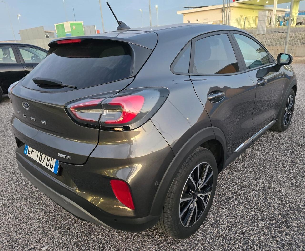 Ford Puma 1.0 EcoBoost Hybrid 125 CV S&S Titanium