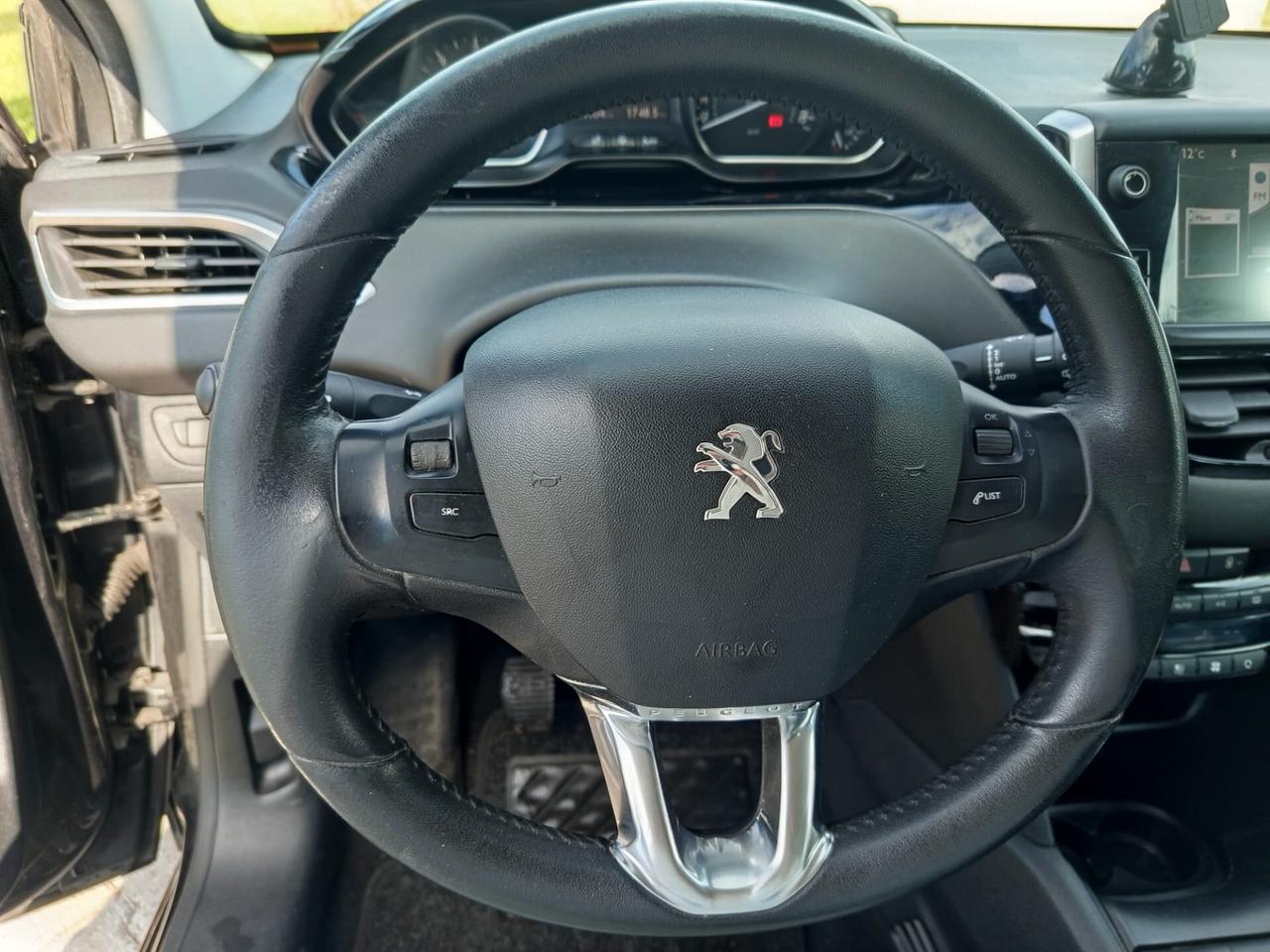 Peugeot 208 1.4 HDi 68 CV 5 porte Allure