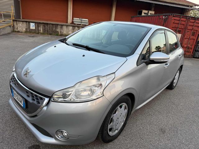 PEUGEOT 208 129,277km 1.4 8V e-HDi 68CV S&S robot. 5p. Active