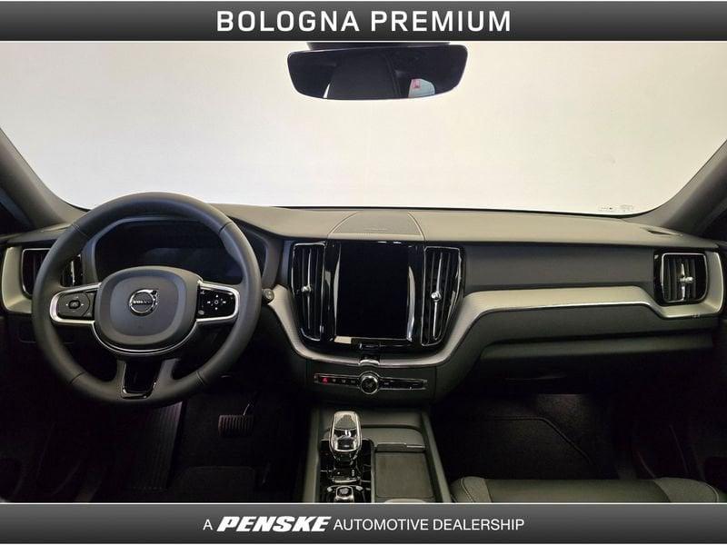 Volvo XC60 XC60 B5 AWD automatico Plus Dark