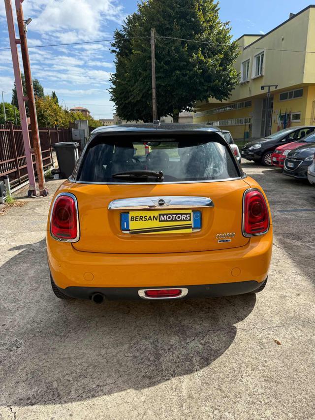 MINI Cooper 1.5 5 porte
