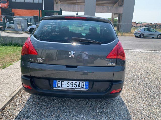 PEUGEOT 3008 2.0 HDi 150CV Business