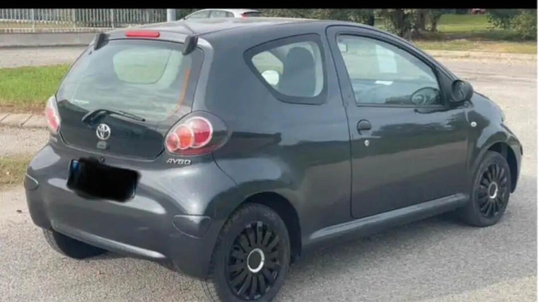 Toyota Aygo 1.0 12V VVT-i 3 porte Now Connect