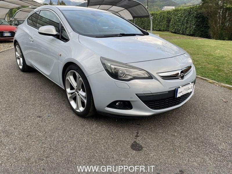 Opel Astra GTC Astra 2.0 CDTI 165CV GTC