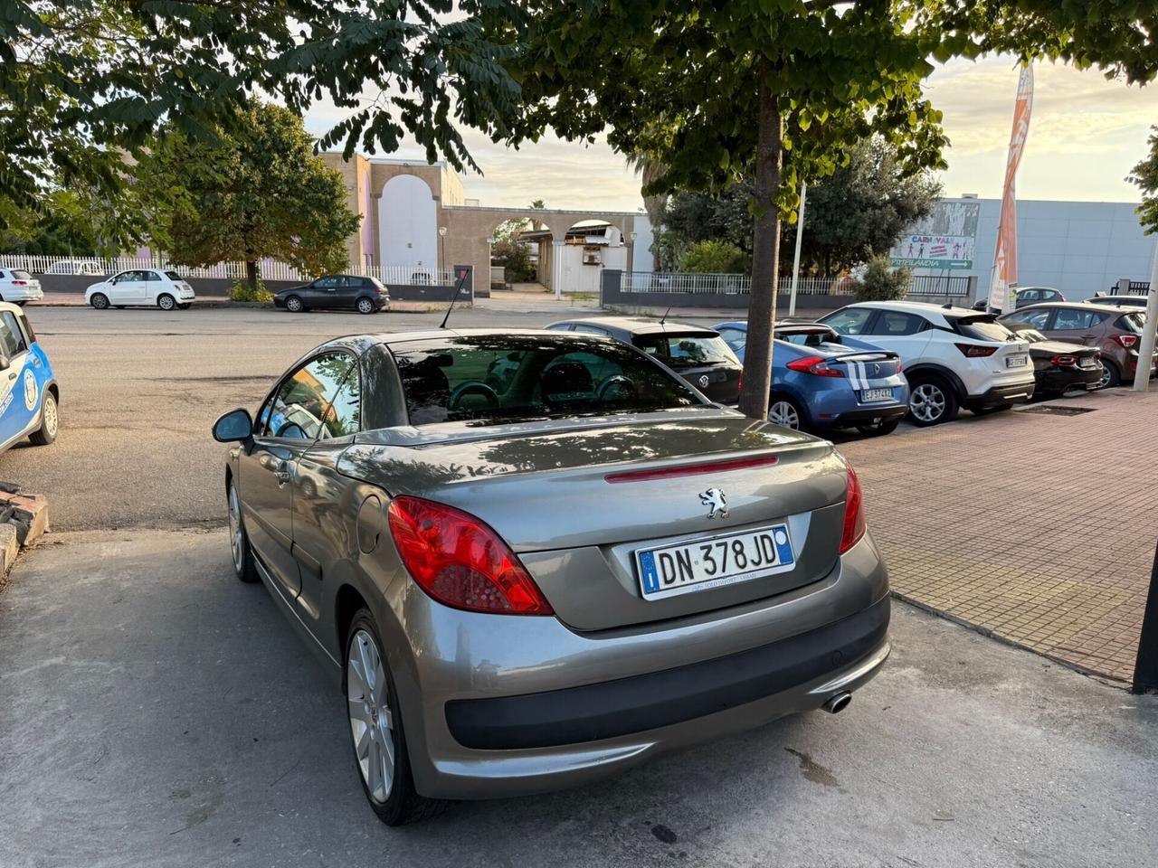 Peugeot 207 1.6 CABRIO NEOPATENTATI
