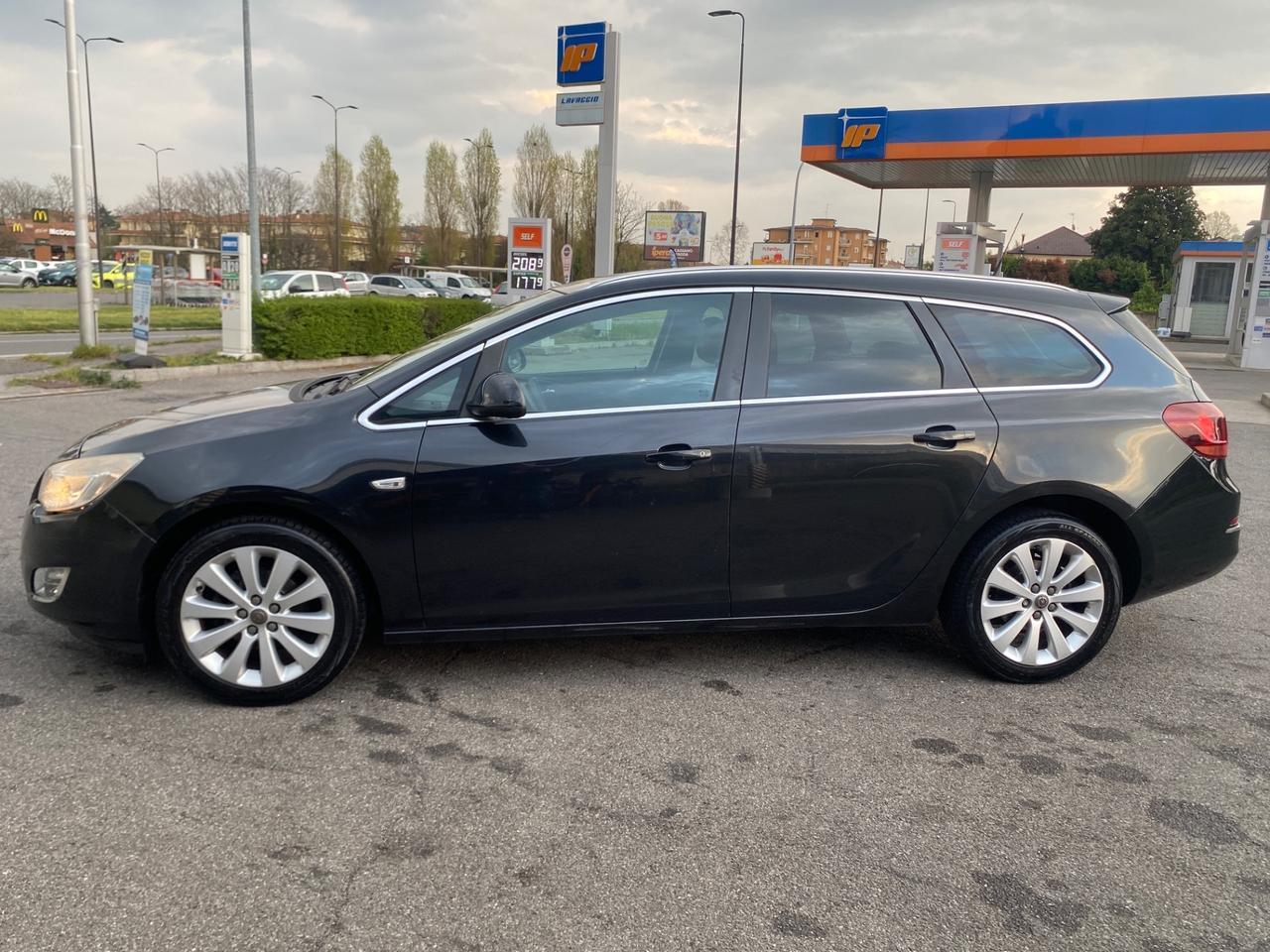 Opel Astra 1.4 Turbo 140CV Sports Tourer GPL Tech Elective