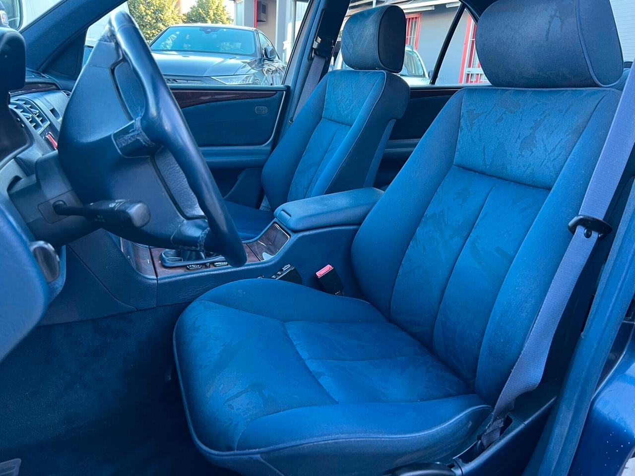 Mercedes-benz E 200 ELEGANCE - *UNICOPROPRIETARIO*