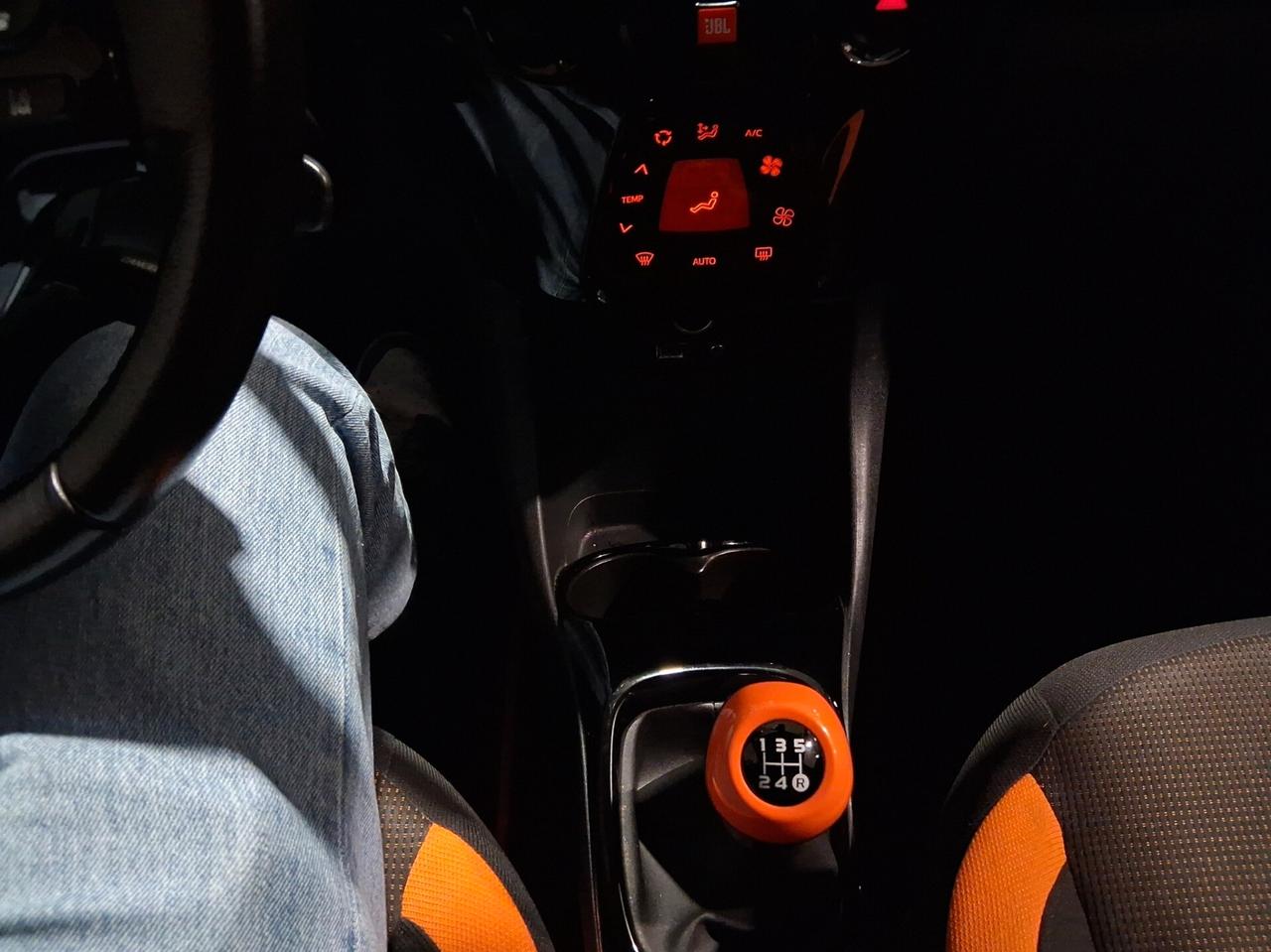 Toyota Aygo Connect 1.0 VVT-i 72 CV 5 porte x-music