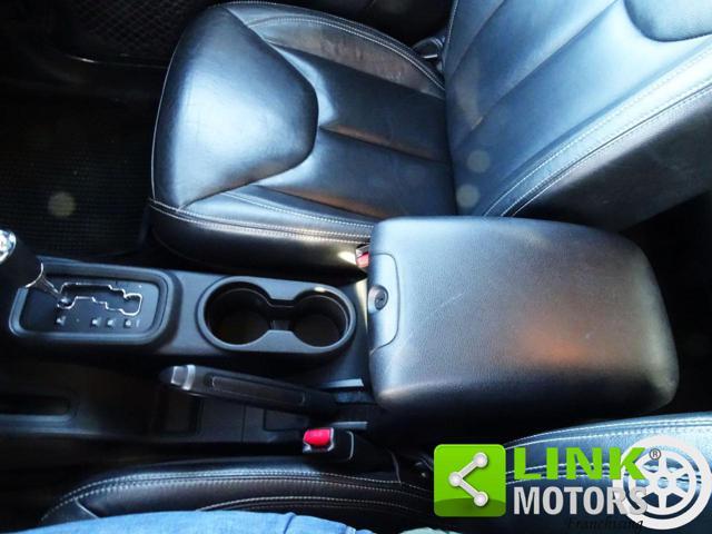 JEEP Wrangler 2.8 CRD DPF Sahara 4x4 automatic