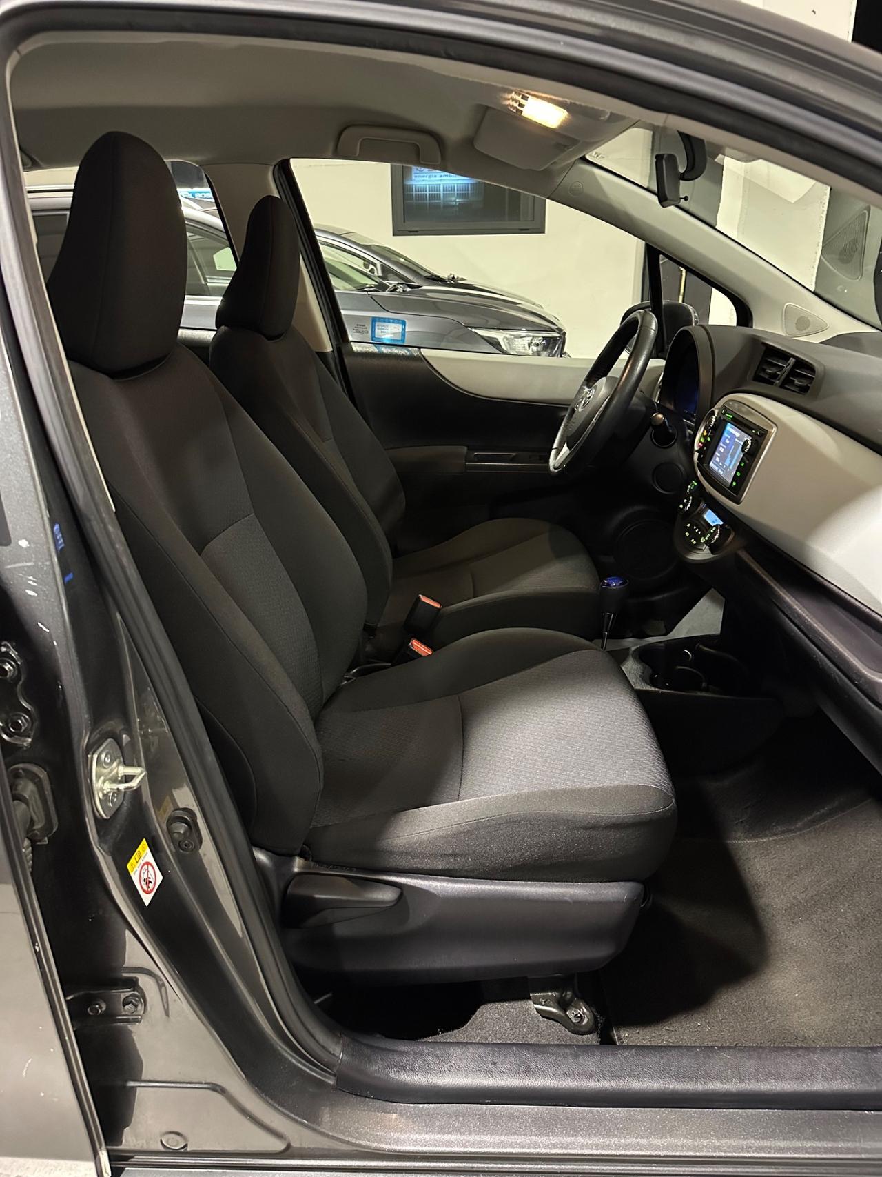 Toyota Yaris 1.5 Hybrid 5 porte Lounge Più