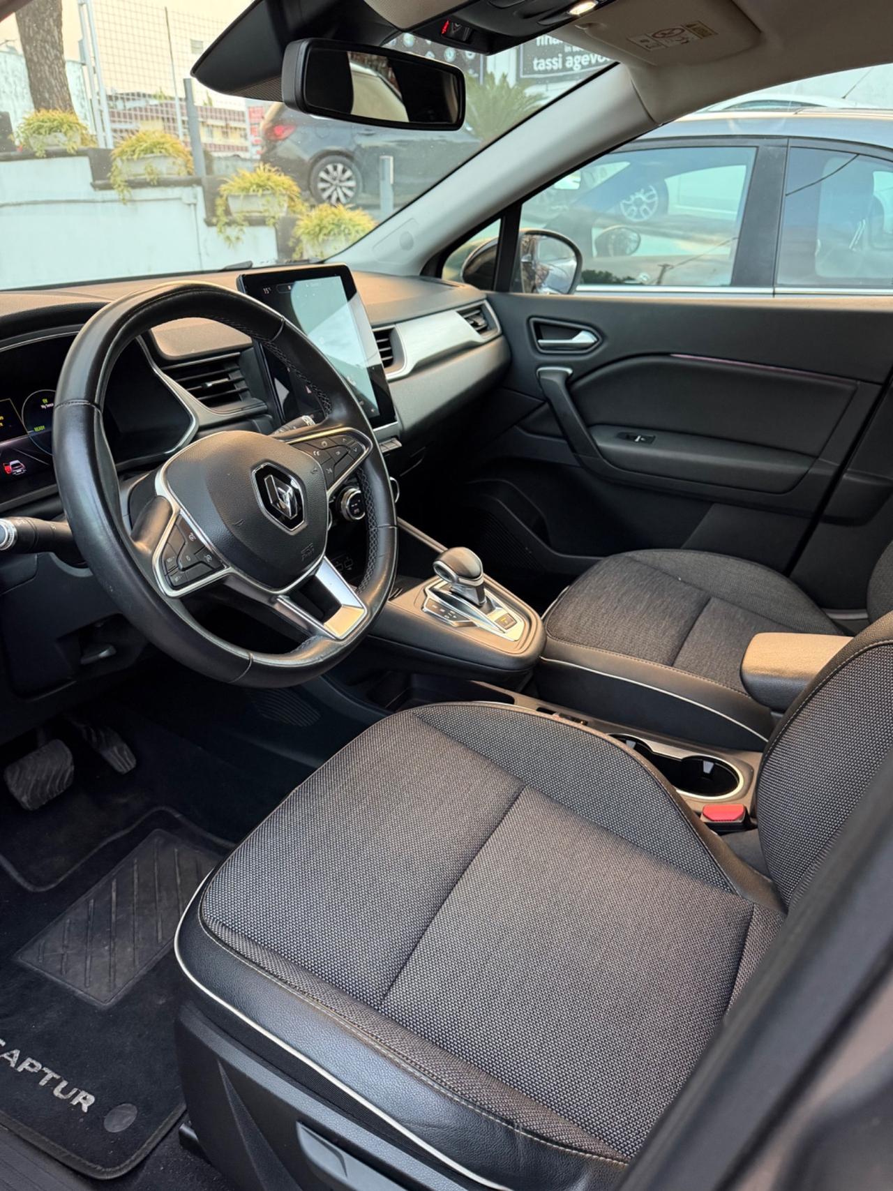 Renault Captur Plug-in Hybrid E-Tech 160 CV Intens