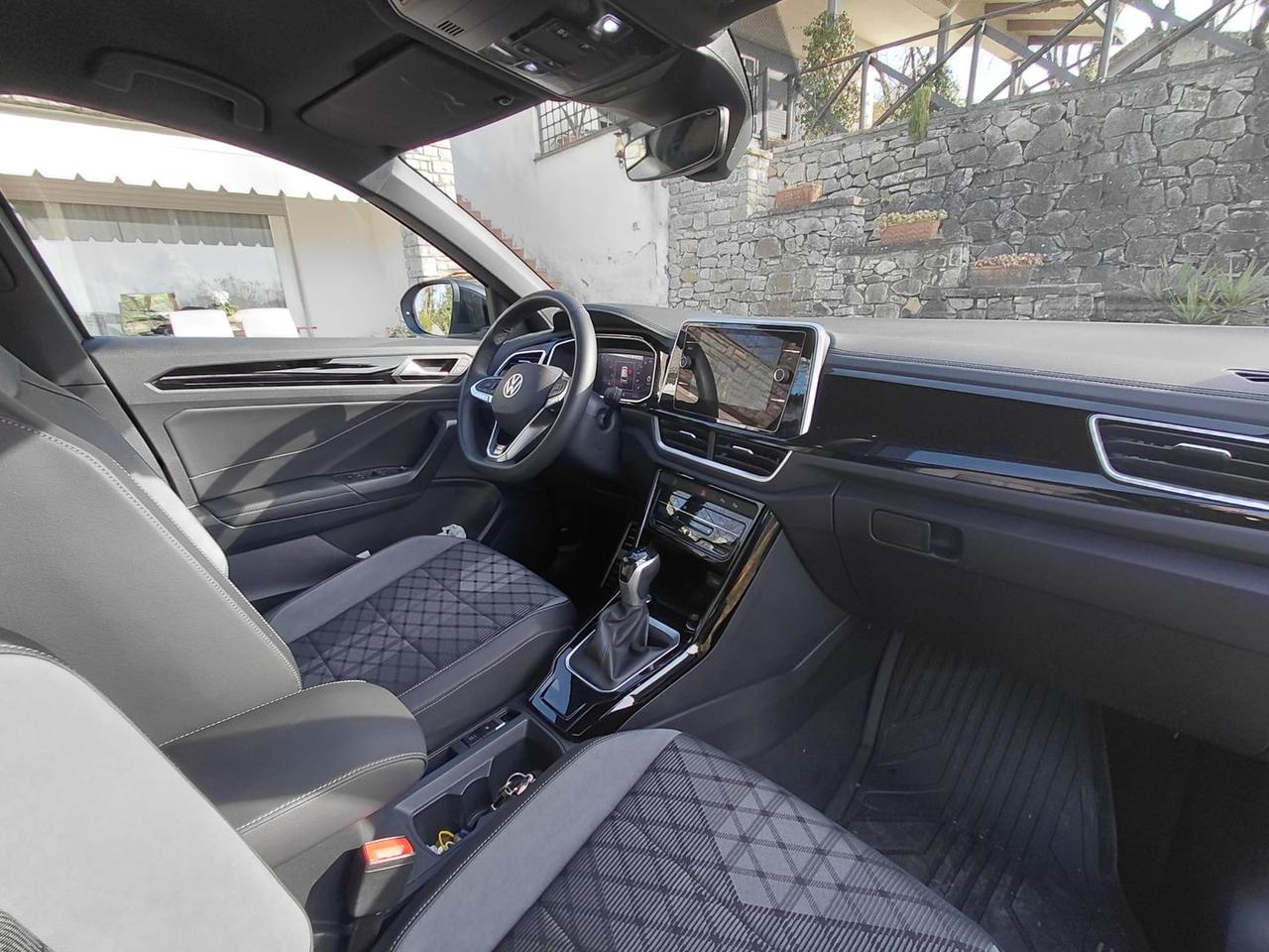 Volkswagen T-Roc EDITION PLUS 1.5 TSI #9332