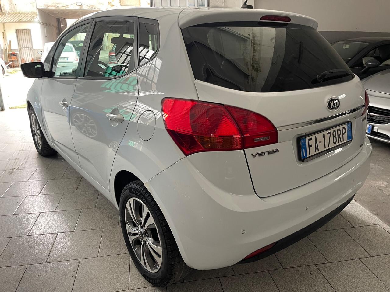 Kia Venga 1.4 CRDi 90CV Cool