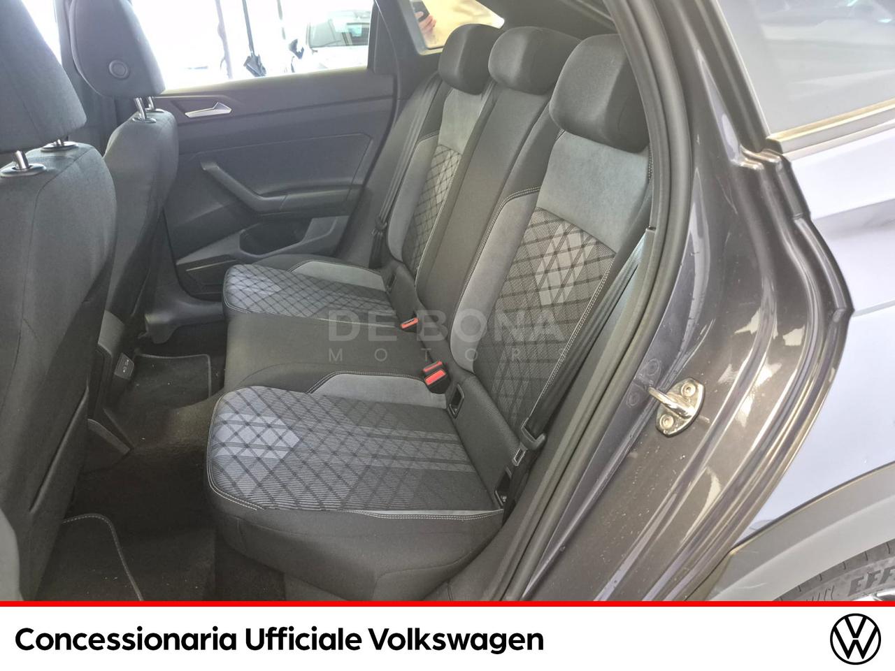 Volkswagen Taigo 1.0 tsi r-line 115cv