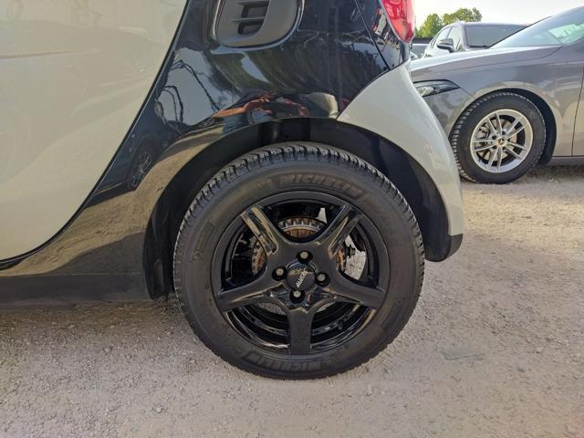 SMART ForTwo 1.0cc CABRIO 71cv BLUETOOTH CRUISE CLIMA AUTO