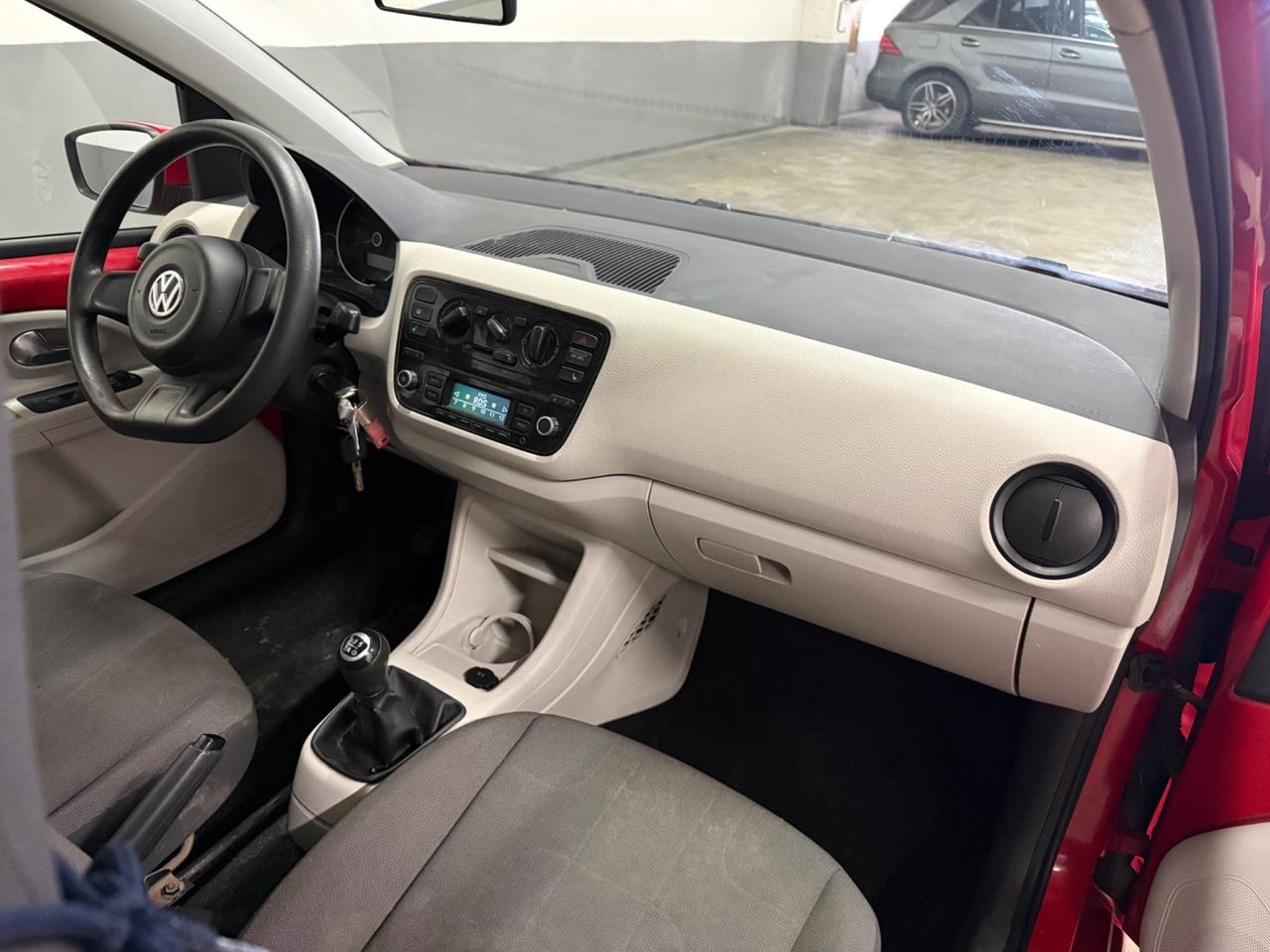 Volkswagen up! 1.0 3p. take