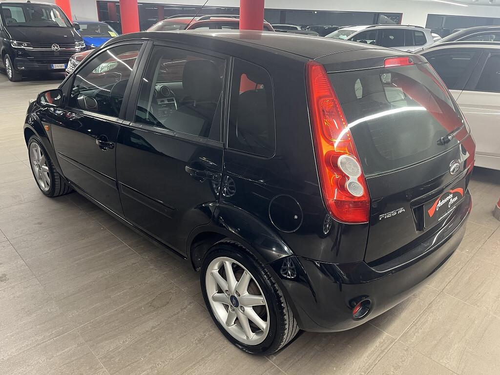 Ford Fiesta 1.4 TDCi 5porte