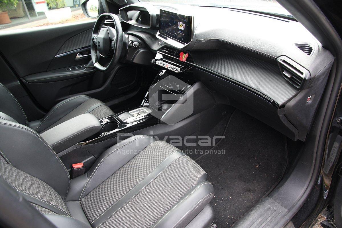 PEUGEOT 2008 PureTech 130 S&S EAT8 GT