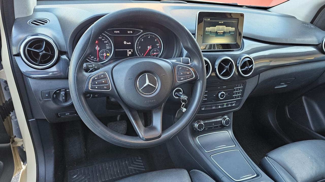 Mercedes-benz B 200 B 200 d Premium