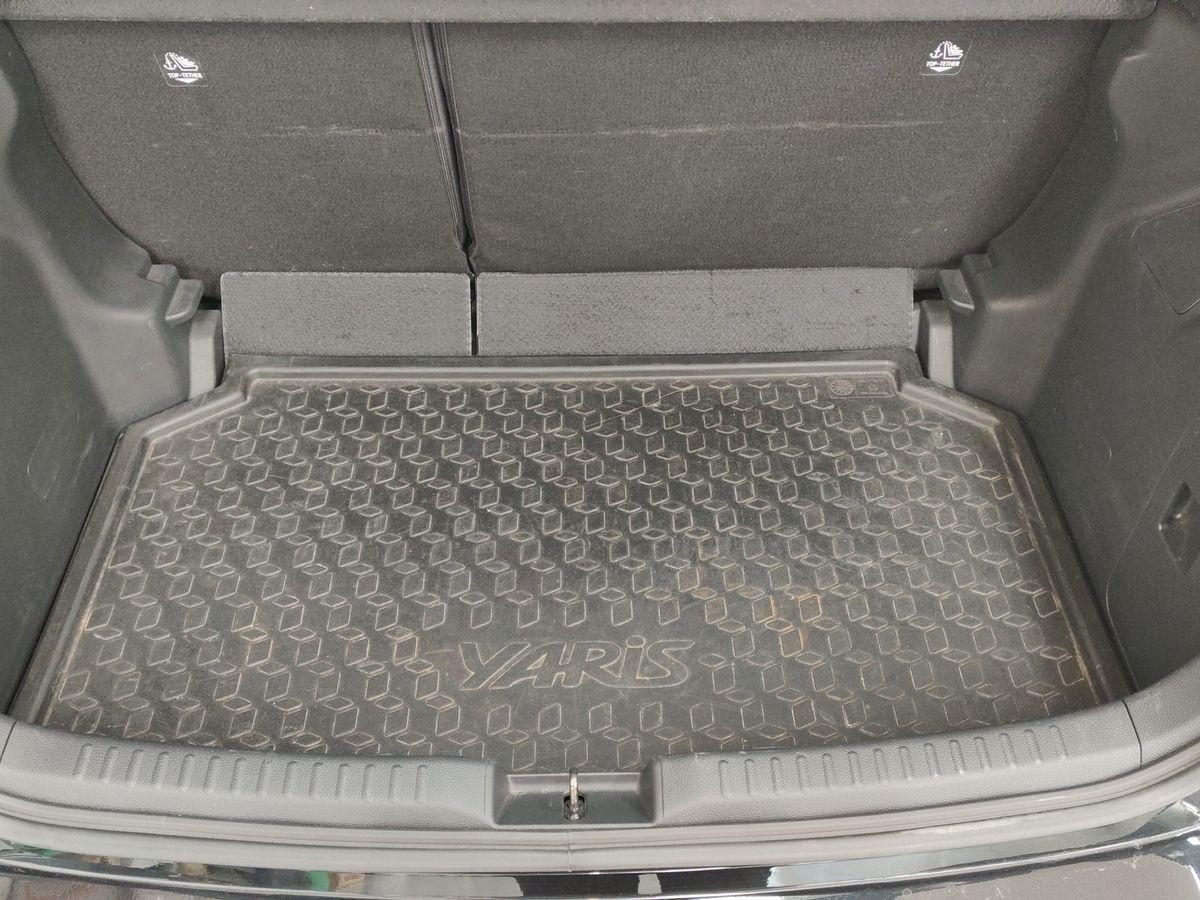 TOYOTA Yaris 4ª serie - Yaris 1.0 5 porte Trend