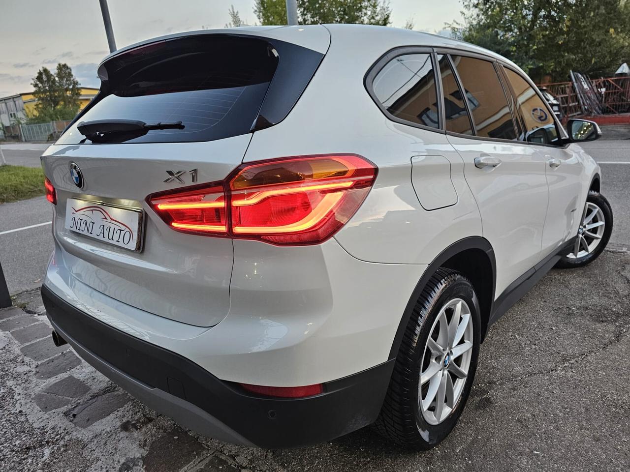 Bmw X1 sDrive16d 115cv Business*Pelle*Navi*Pdc*Bi-Xeno*Euro6