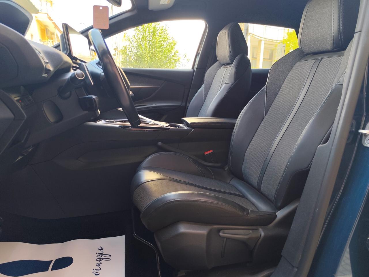 Peugeot 3008 1.5 BlueHDi 130CV ALLURE AUTOMATICA