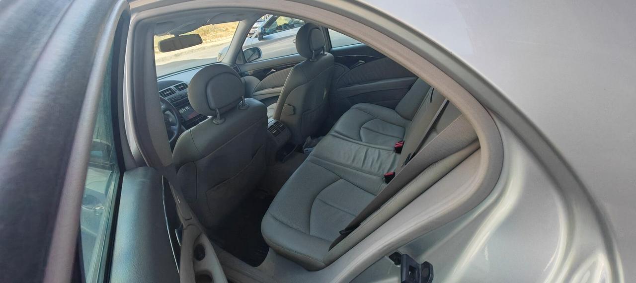 Mercedes-benz E 270 CDI cat Avantgarde