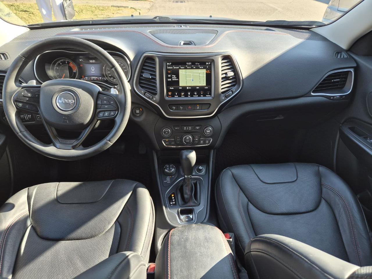 JEEP Cherokee trailhawk SOLO 19000 KM PARI AL NUOVO