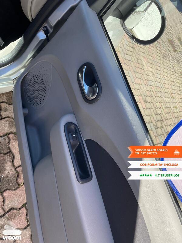 RENAULT Twingo 2ª serie Twingo 1.2 16V Initiale