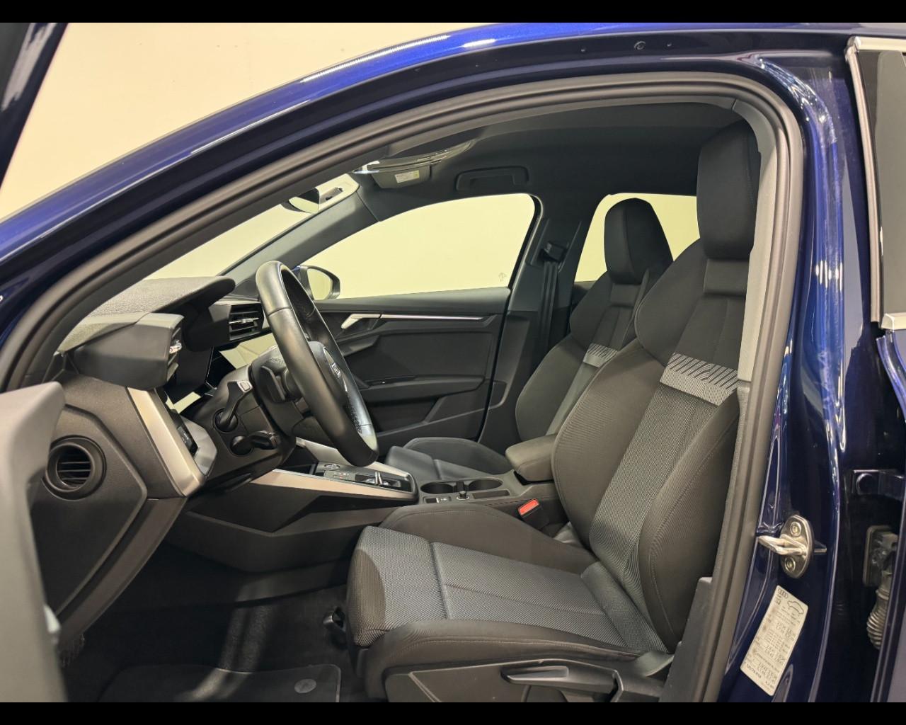AUDI A3 SPORTBACK 35 TDI S-TRONIC S LINE EDITION