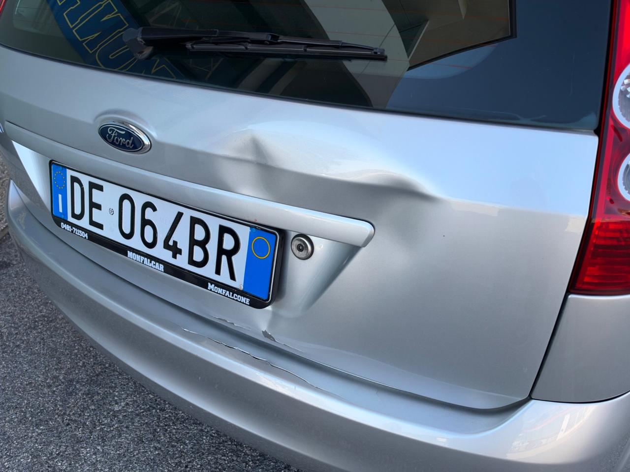 Ford Fiesta 1.2 16V 5p. Ghia