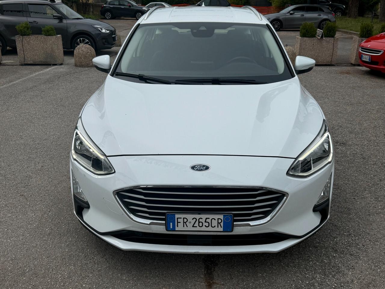 " POCHI KM " Ford Focus 1.5 TDCi 120 CV AUTOM.