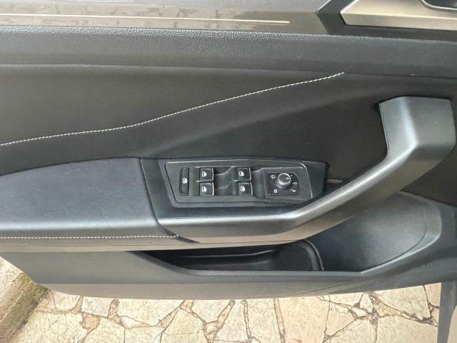 VOLKSWAGEN T-Roc 1.5 TSI ACT DSG Style