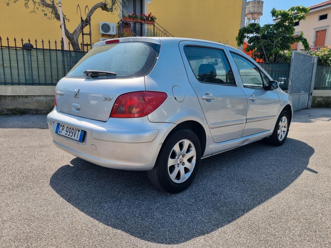 Peugeot 307 1.4 16V 5p. Open