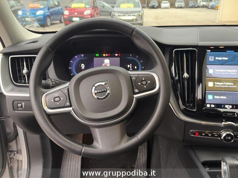 Volvo XC60 II 2022 2.0 b4 Momentum auto