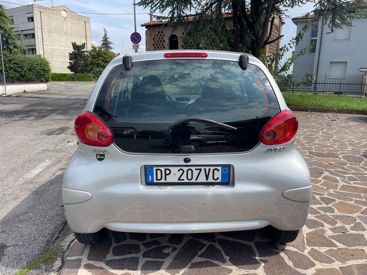Toyota Aygo 1.4 turbodiesel 5 porte Sol