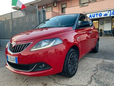 LANCIA Ypsilon B-Color 1.0 hybrid GOLD RadioAPP