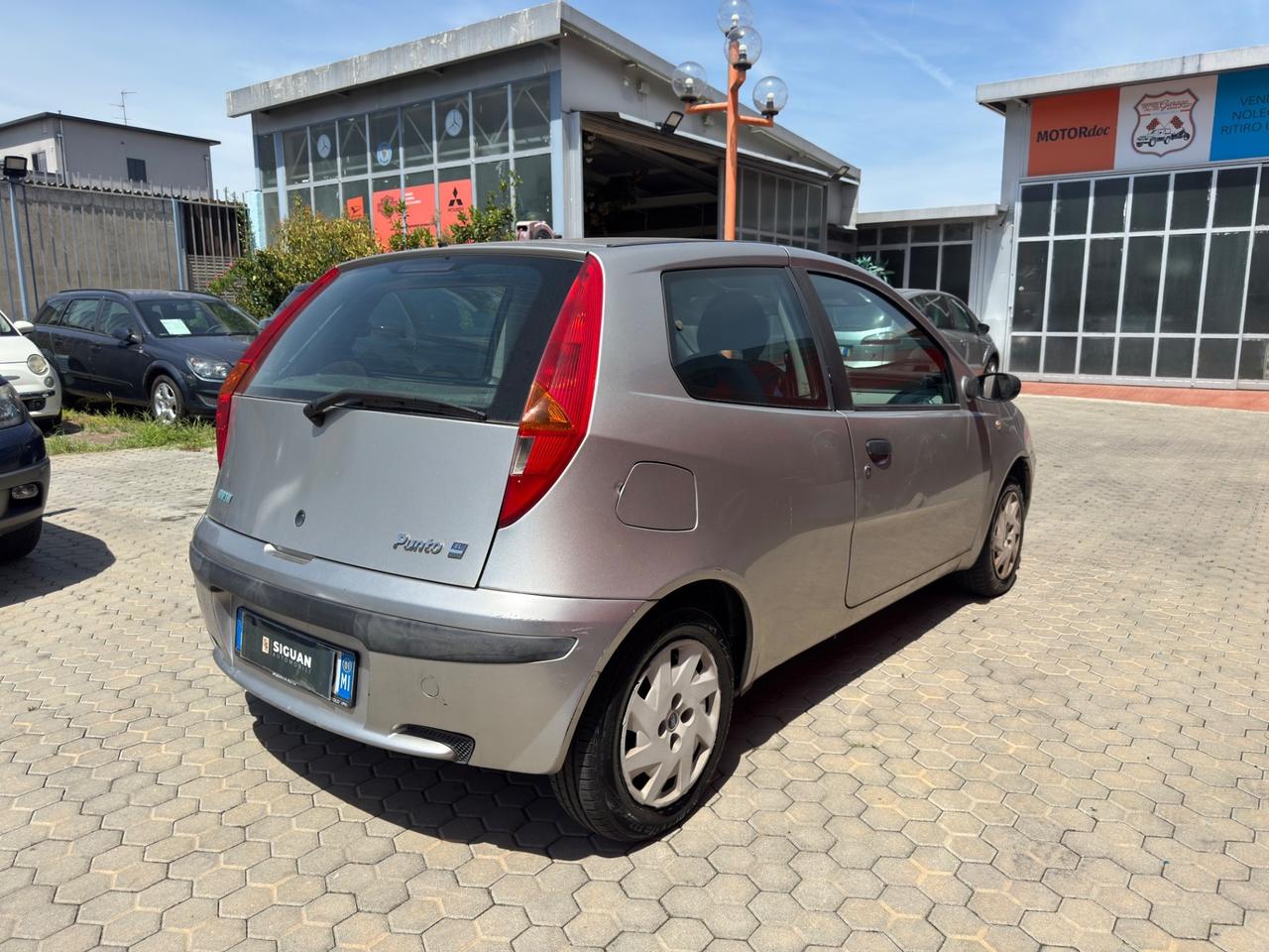 Fiat Punto ADATTA A NEOPATENTATI 1.2i 16V