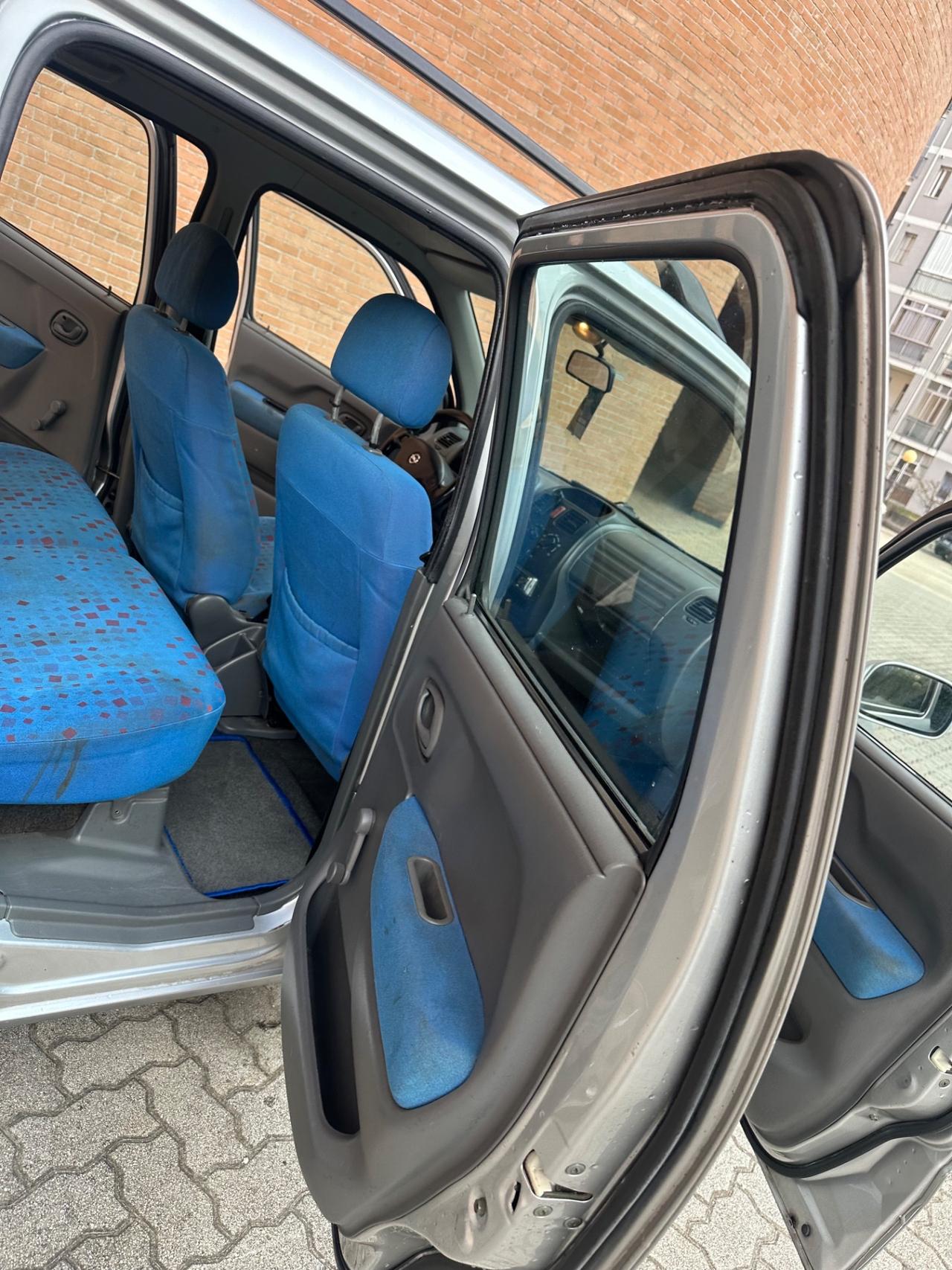Opel Agila 1.2 16V Cosmo