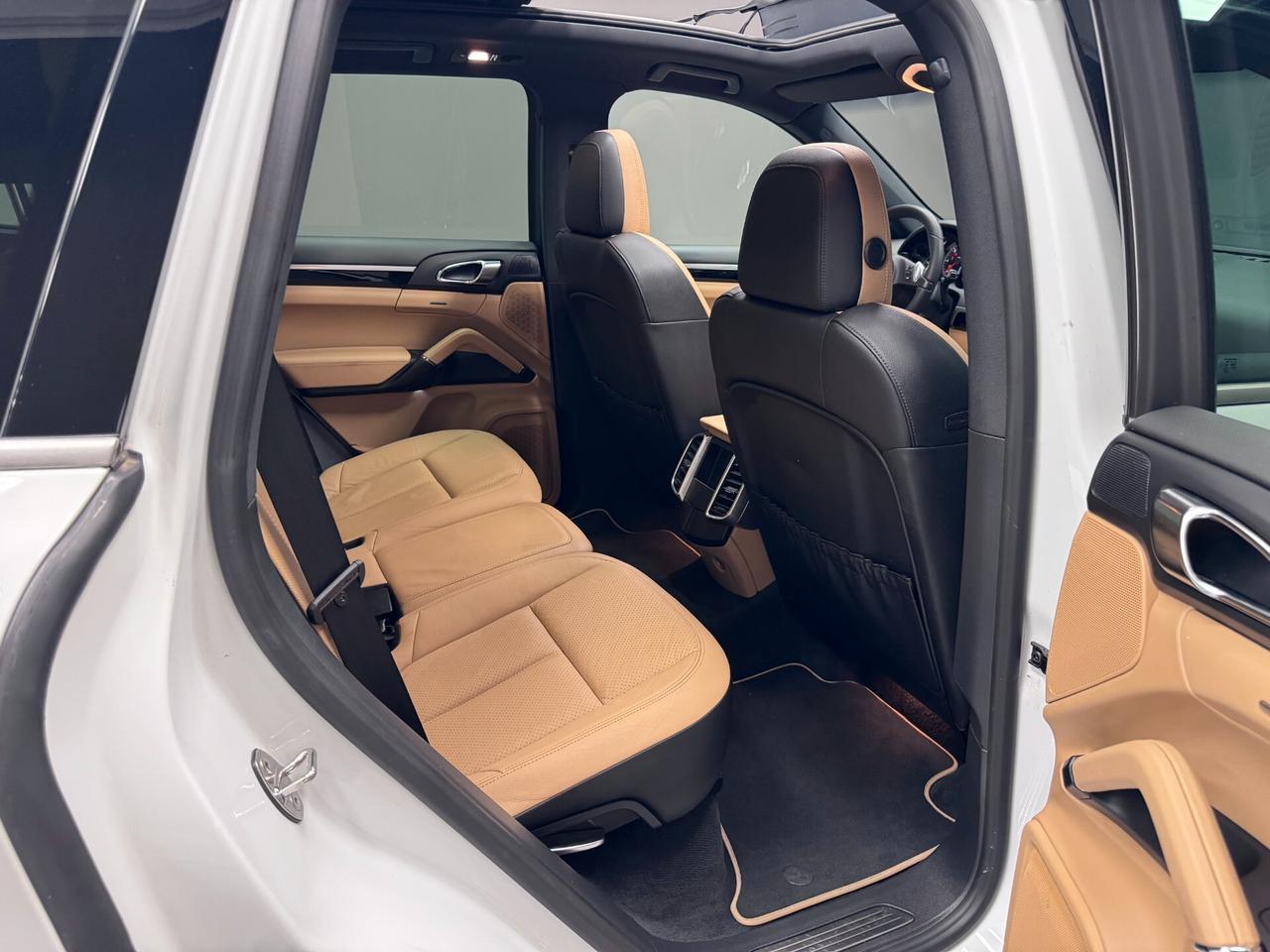 Porsche Cayenne 3.0 Diesel 250CV Platinum Edition