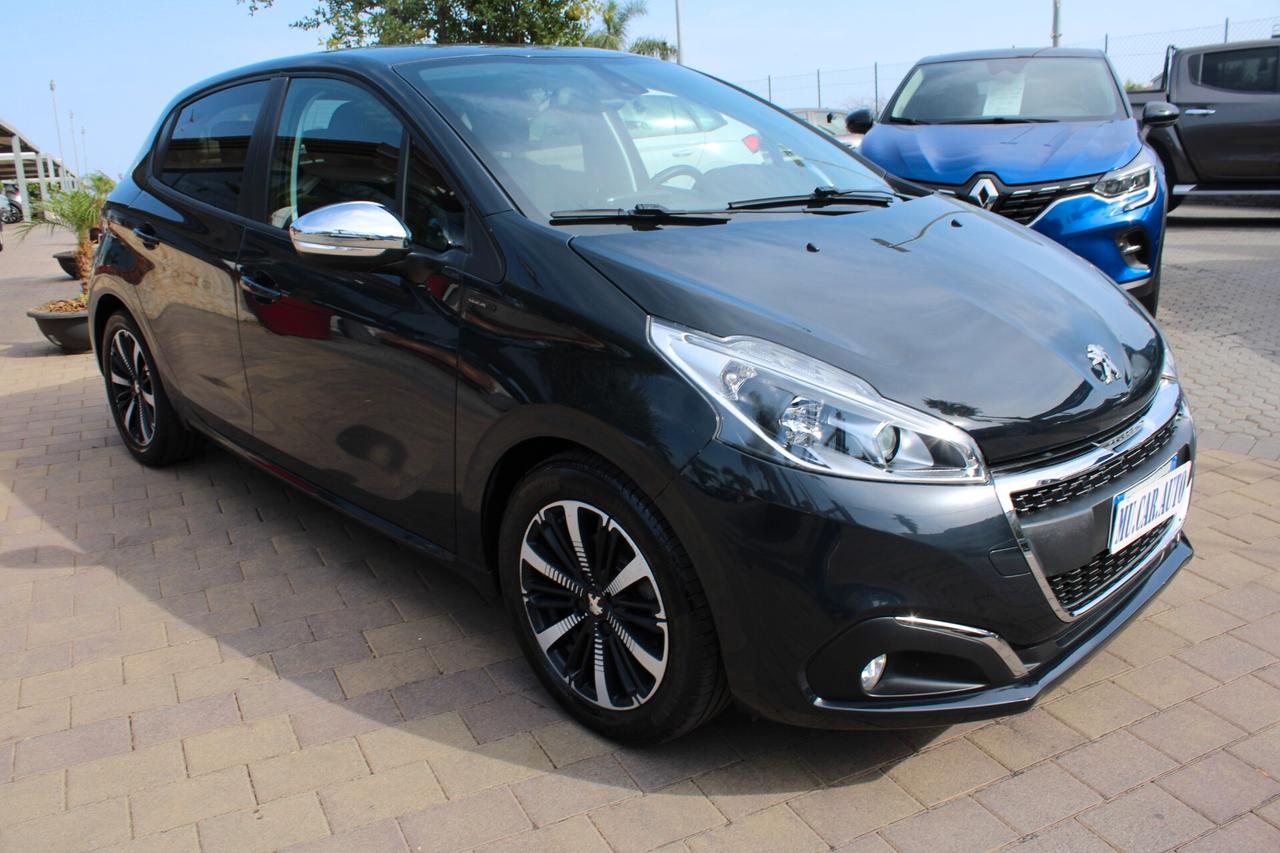 Peugeot 208 PureTech 82 Stop&Start 5 porte Signature
