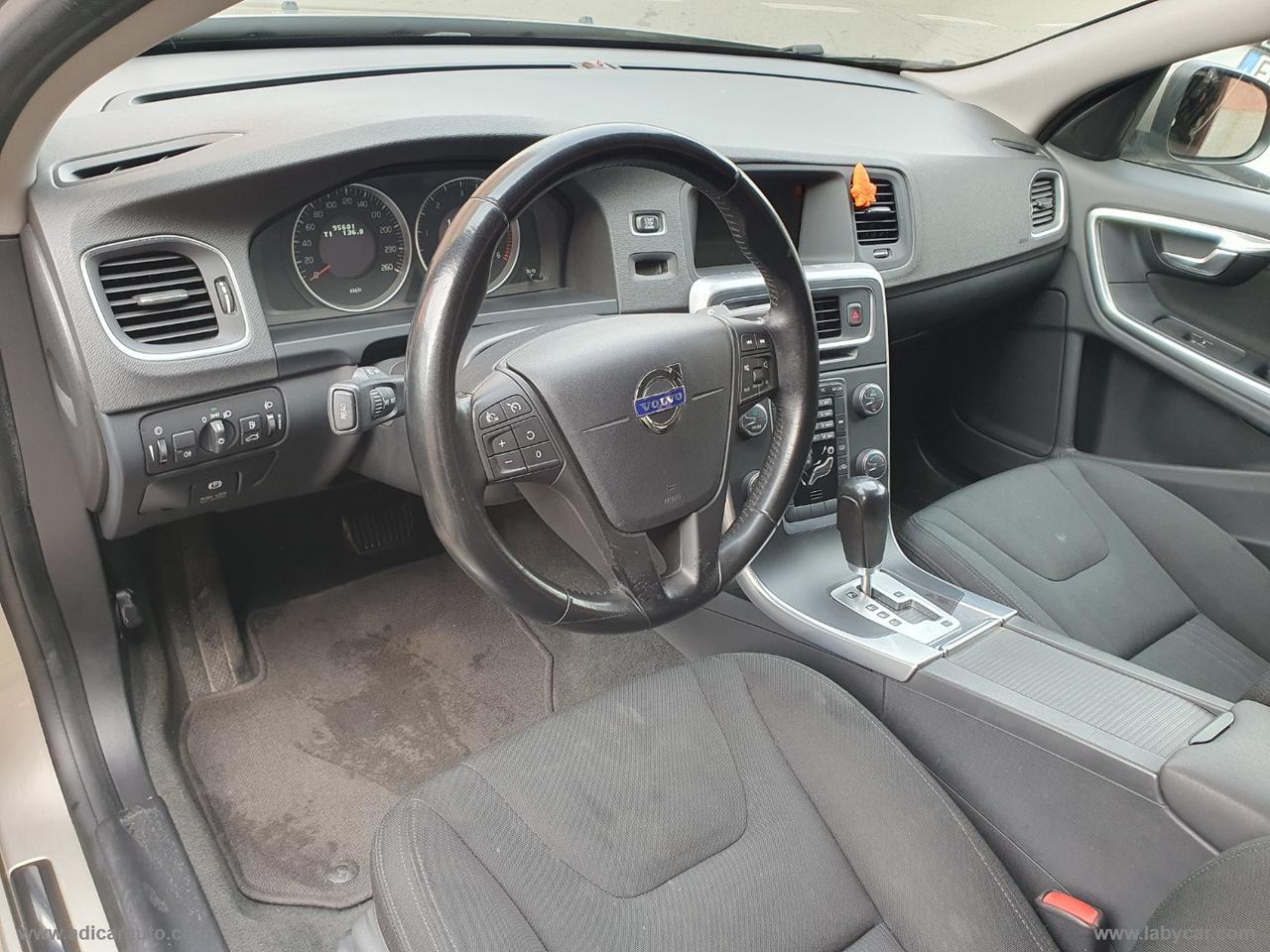 VOLVO S60 D3 Geartronic