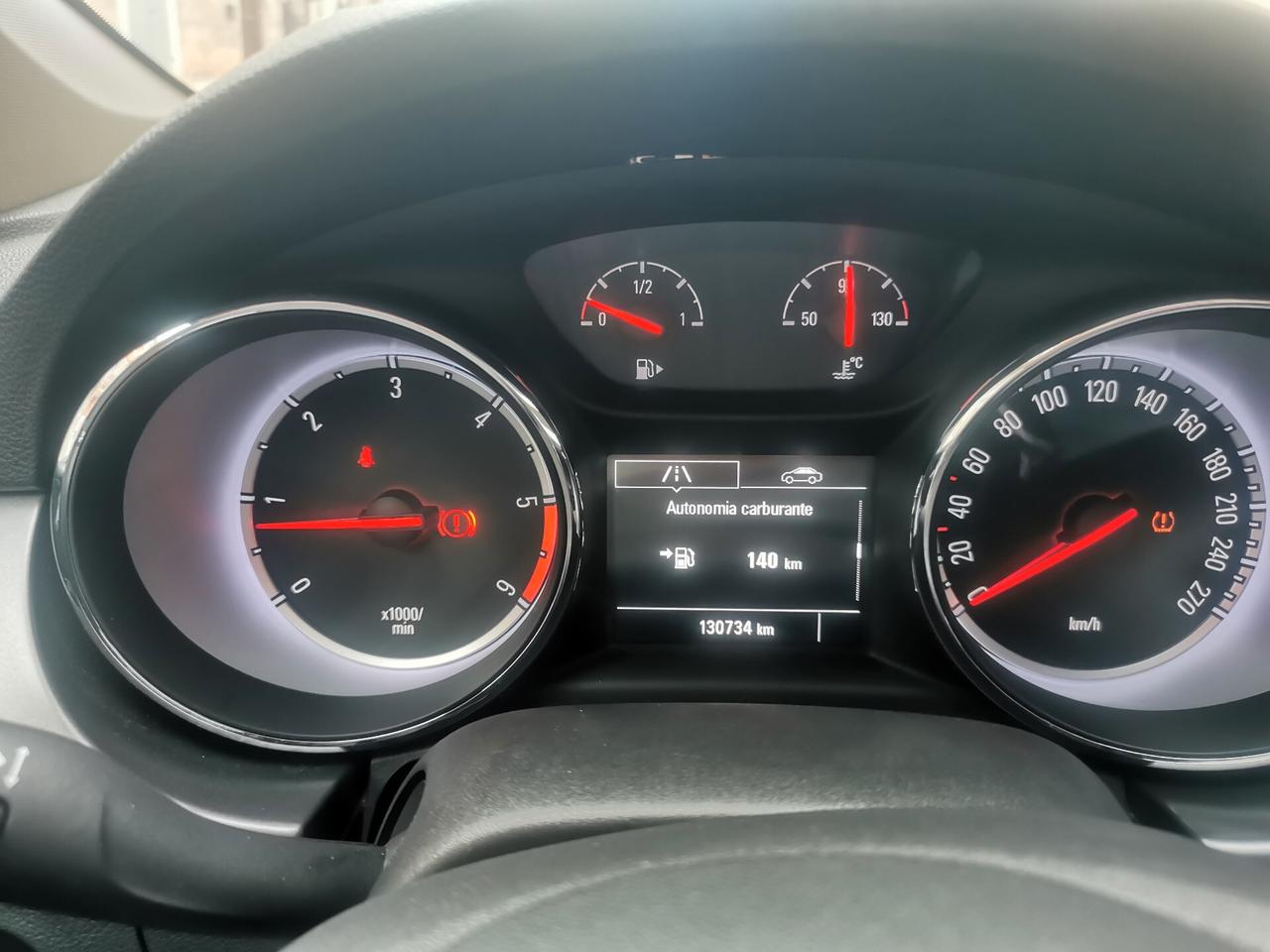 Opel Astra 1.6 CDTi 5 porte 95 cv berlina neo patentati full optional