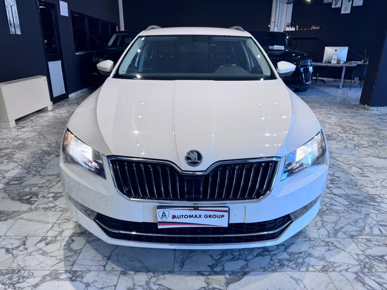 Skoda Superb 2.0 TDI 150 CV SCR DSG Wagon SportLine