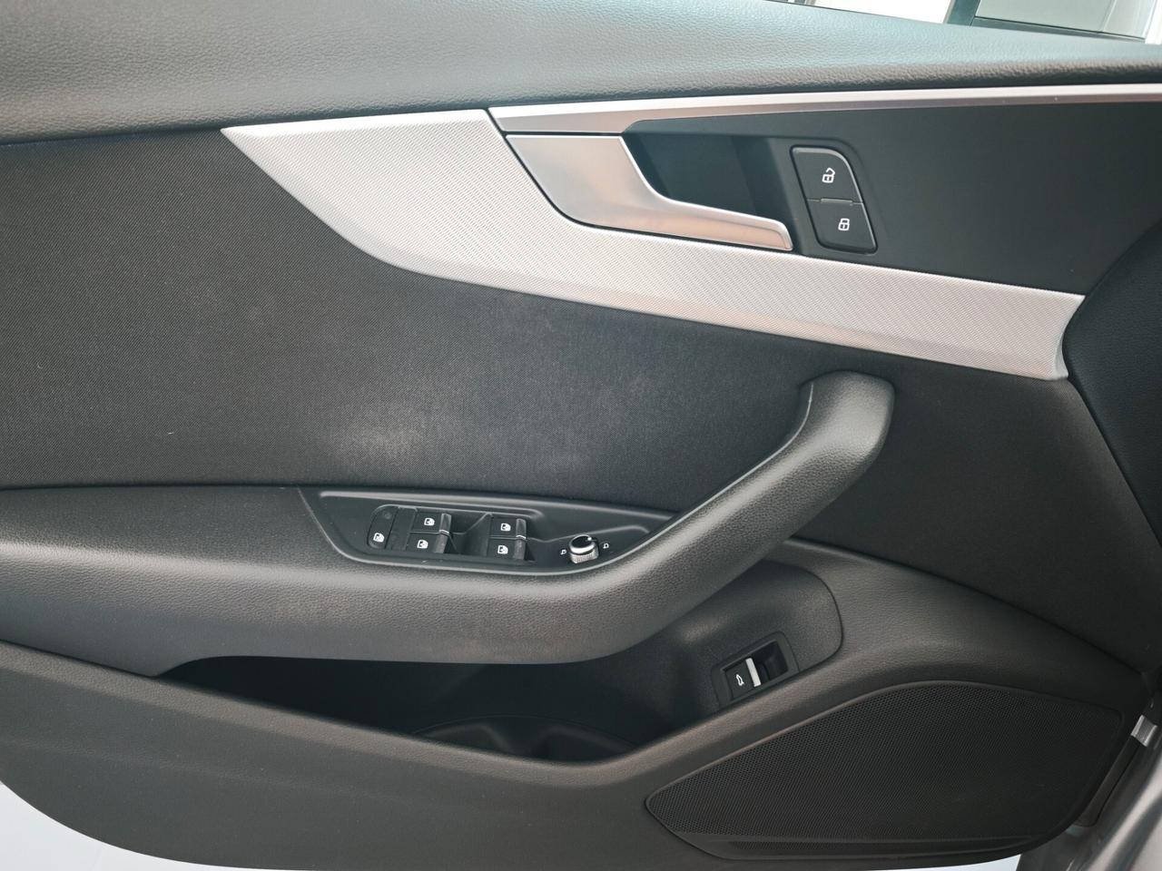 Audi A4 2.0 TDI 150 CV S tronic Business Sport COME NUOVA