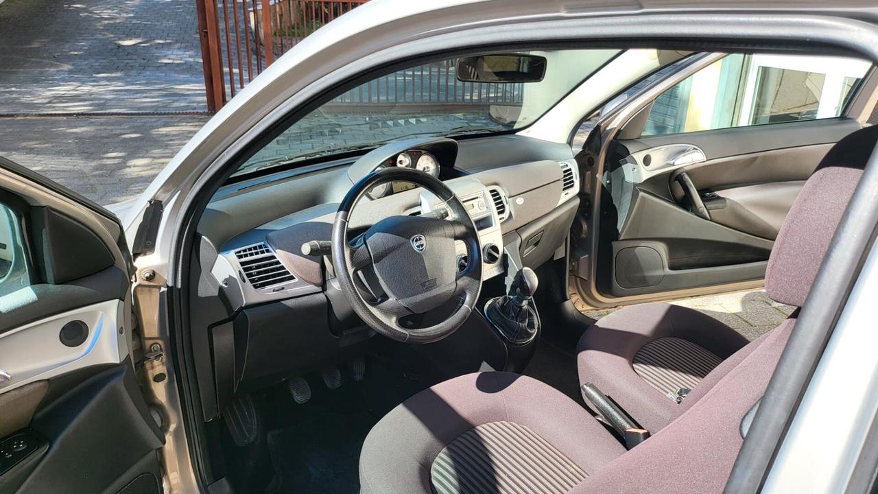 Lancia Ypsilon 1.2