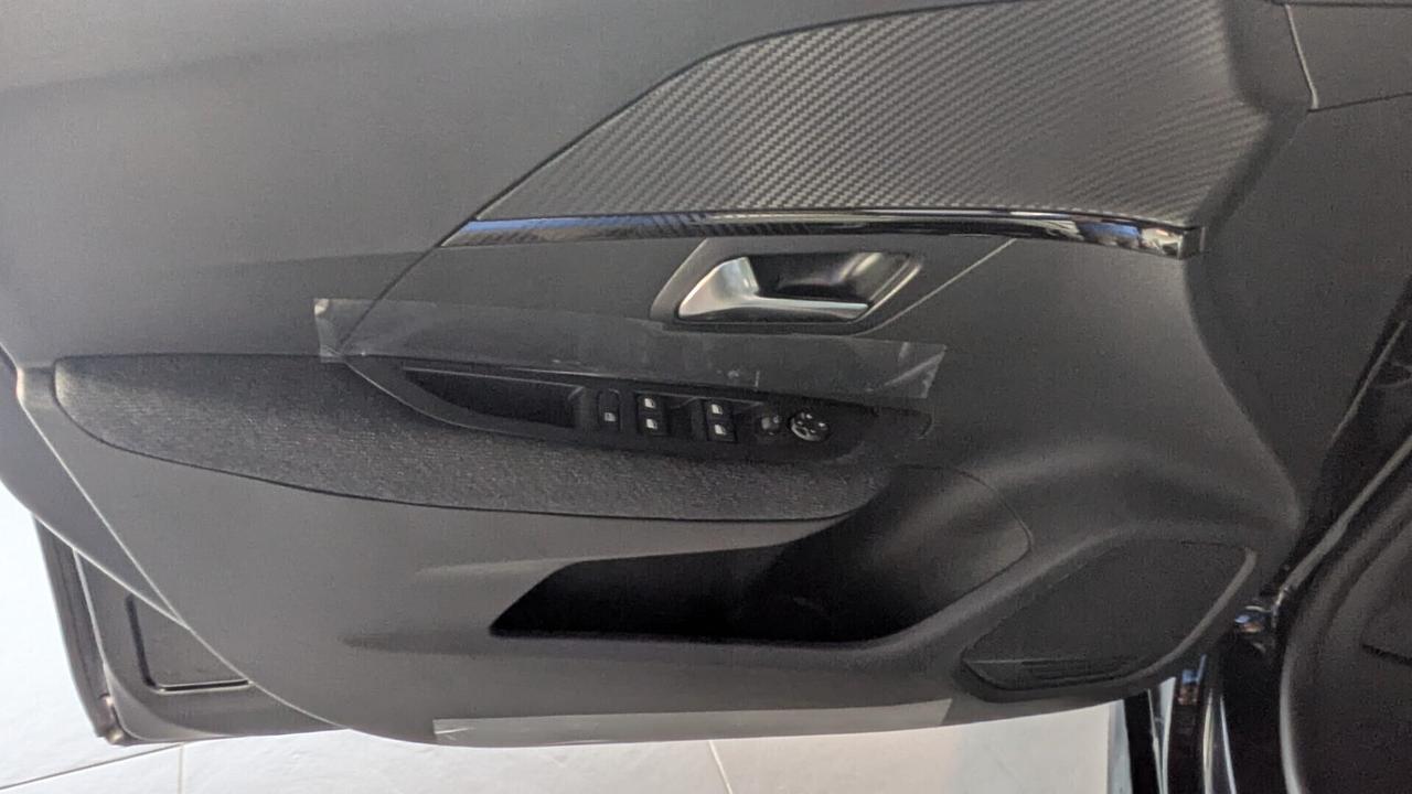 Peugeot 208 100 STYLE